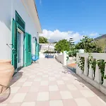 Vila La Casa Bianca Lipari (Isola Lipari)