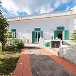 La Casa Bianca Villa *
