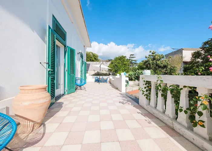 La Casa Bianca Villa *