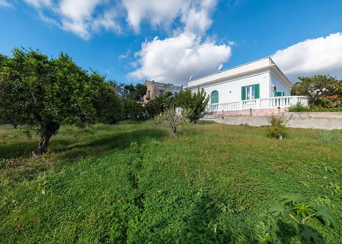 La Casa Bianca Villa *